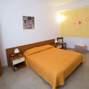 Orange Paradise , Custonaci İtalya